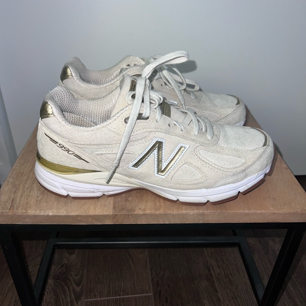 WMNS Nee Balance 990